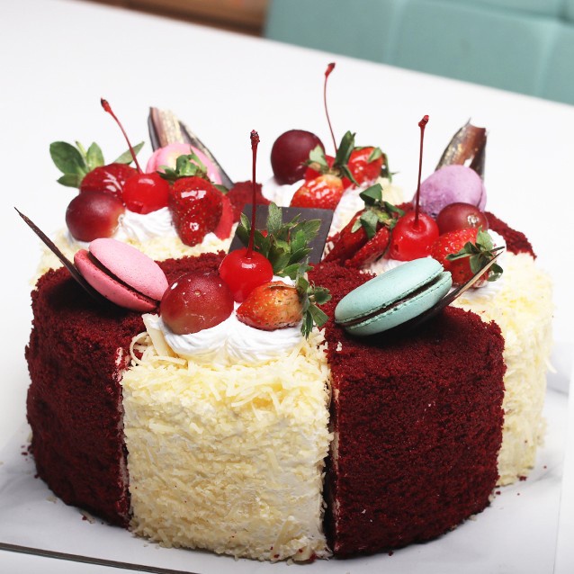 

Kue Ulang Tahun Mixed Red Velvet & Cheese Cake