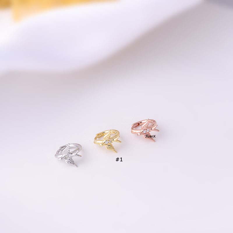 1pc Anting Tindik Tulang Rawan Telinga Bentuk Daun Hati Burung Hias Cubic Zirconia Untuk Wanita