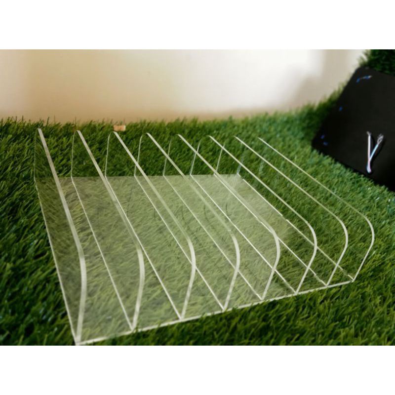 Rak akrilik kosmetik grid 7 tempat penyimpanan make up