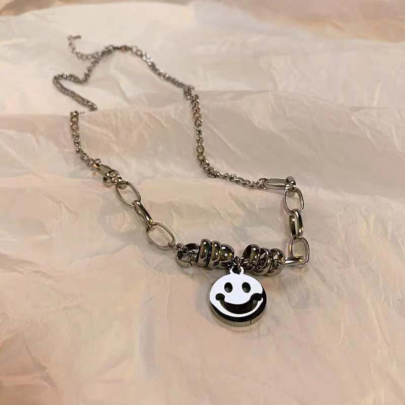 Kalung Liontin Smiley Face Bahan Titanium Steel Warna Silver Gaya Hip Hop