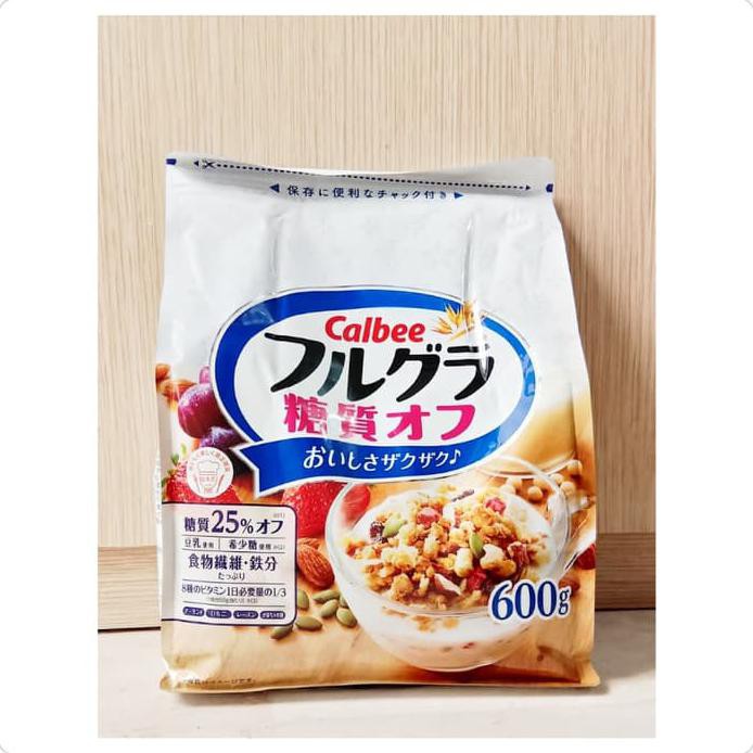 

CALBEE GRANOLA 25% LESS SUGAR 600 GR JEPANG