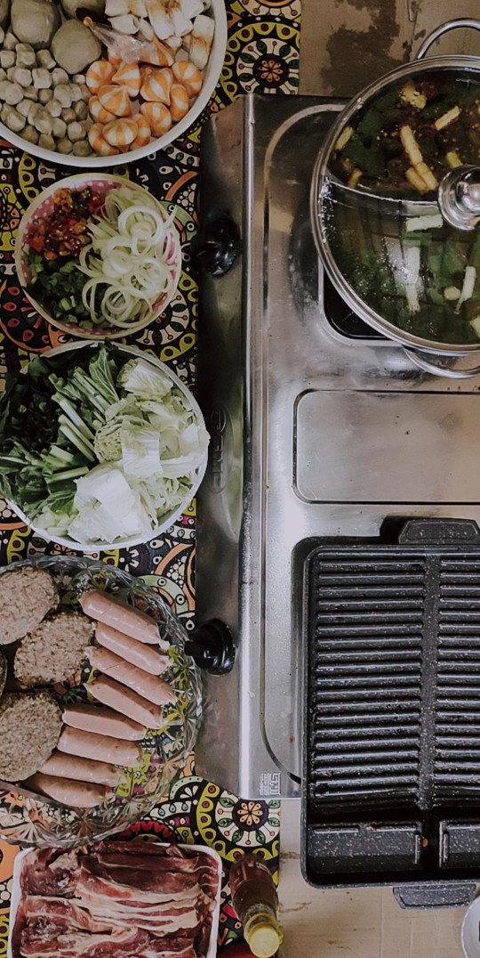 Panci Shabu 2 Sekat  28 Cm Tutup Kaca- Panci Hotpot Steamboat Tutup Kaca