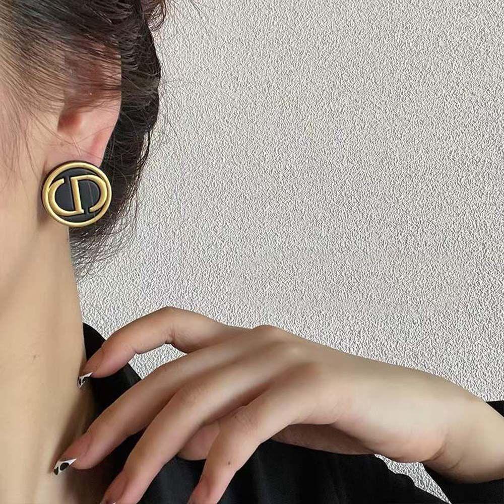 Agustina Huruf D Anting Temperamen Minimalis Lingkaran Jarum Perak Logam Alloy Gadis Gaya Korea Earrings