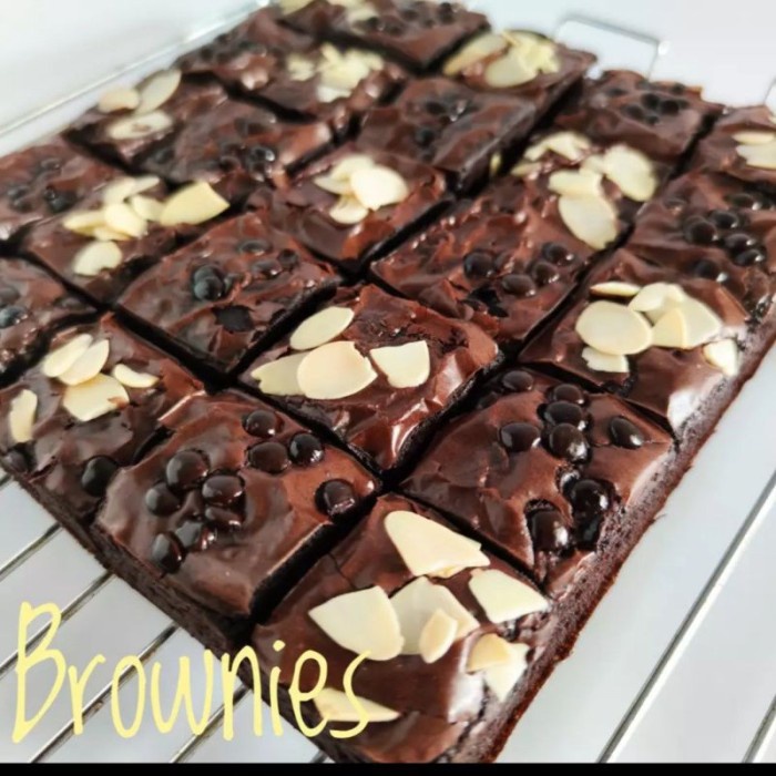 

Populer Brownies Original Omah IRaania ukuran 20x20