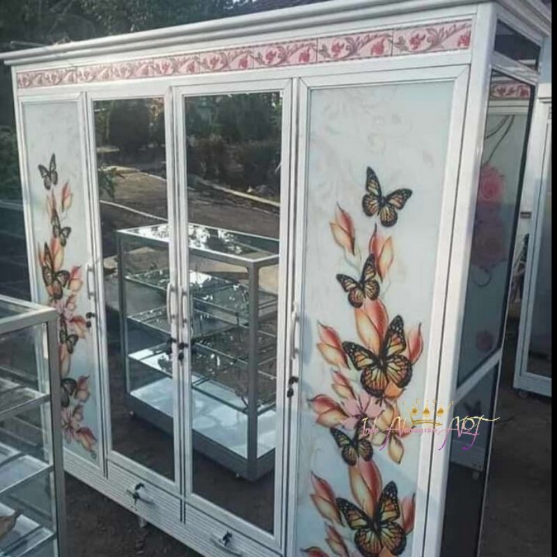 Lemari Pakaian - Baju Kaca Besar 4 Pintu Bahan Alumunium Tebal