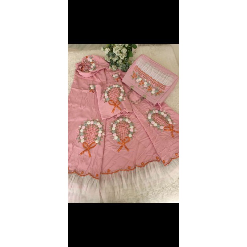 Mukena bordir timbul