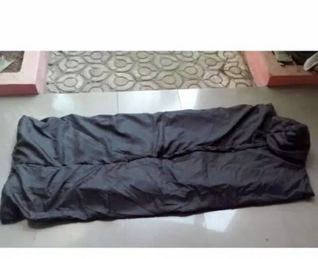 Sleeping bag hitam