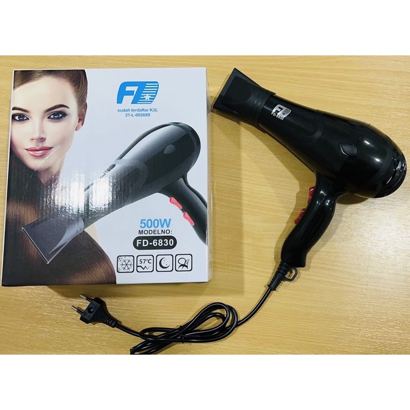 Hairdryer DF 6830 / Hair dryer salon / -4th gear: strong wind / small wind / hot / cold