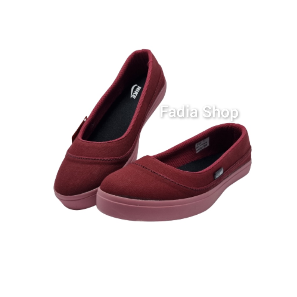 SEPATU WANITA SLIP ON 05 MAROON POLOS.SEPATU KERJA.SEPATU KULIAH.SEPATU SANTAI.SEPATU HIJABERS