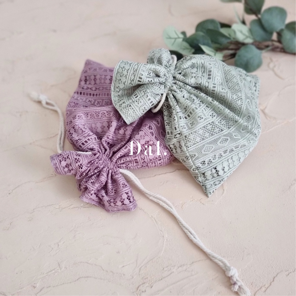 Pouch serut drawstring premium tas serut kantong tali travel oraganizer bahan kain satin serbaguna wadah kosmetik makeup mukena perhiasan aksesoris sovenir jewelry lucu imut motif bukat etnik ukuran small kecil hijau sage green ungu dusty lilac