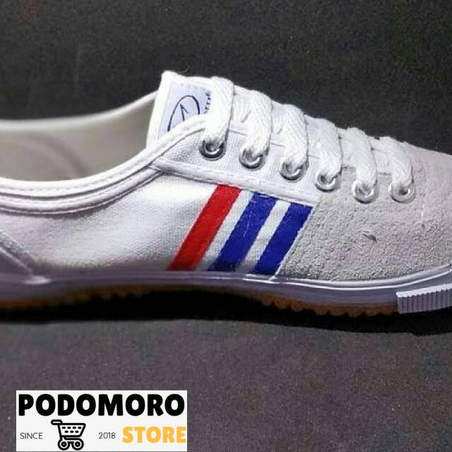 Sepatu kodachi 8111 stripe merah biru