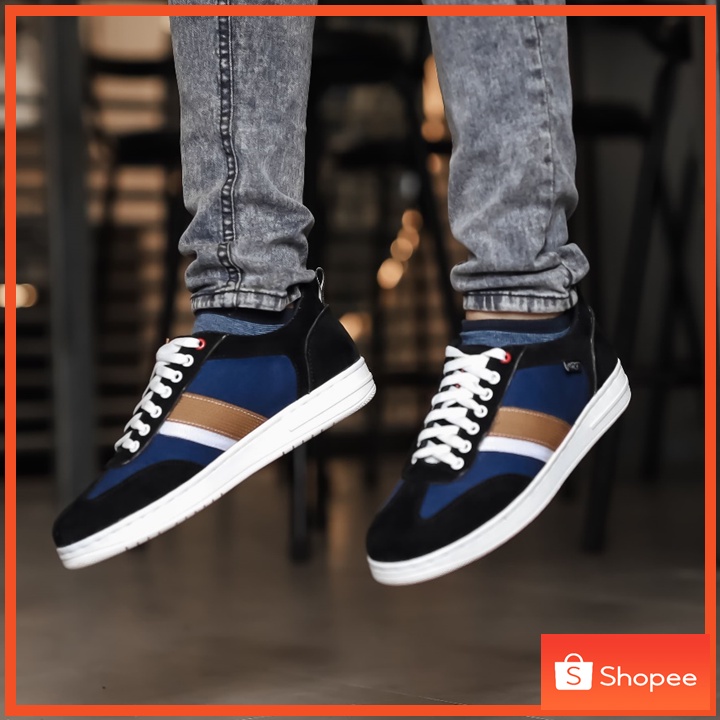 Wilson Navy - Sepatu Sneakers Pria Casual Kuliah Santai Unisex Original