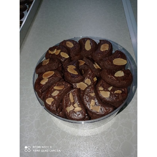 

Choco Cookies Almond toples 500gr