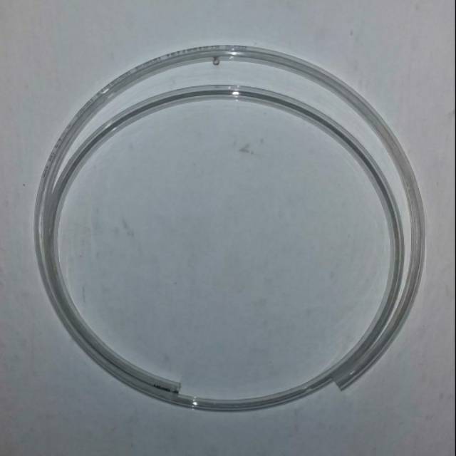 Selang permeter untuk isi ulang gas kaleng