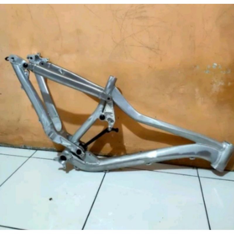 FRAME UNITED PATROL 781 TANPA REAR SHOX