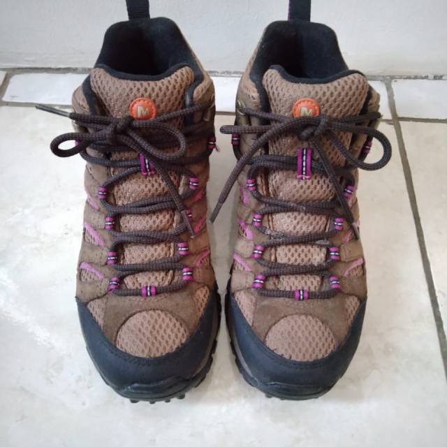 MERREL MOAB GORE-TEX WOMEN'S TREKKING AND HIKING BOOTS