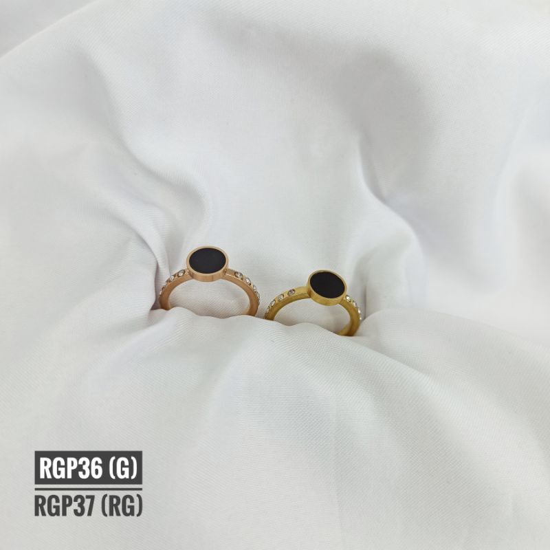 Cincin Titanium Plat Hitam Zircon RGP36/RGP37