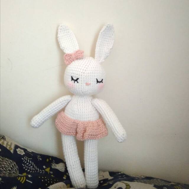  Boneka  Rajut  Amigurumi Sleeping Rabbit Lucu Tinggi Bisa 