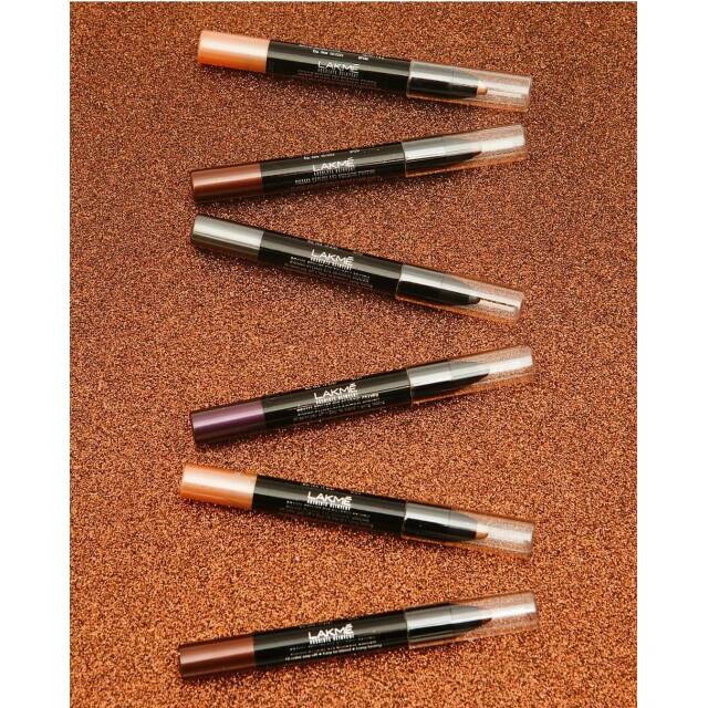 LAKME absolute crayon shadow