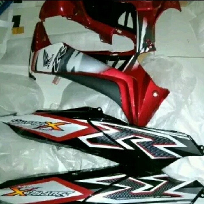 TERBARU Cover body sayap komplit supra x 125 merah hitam