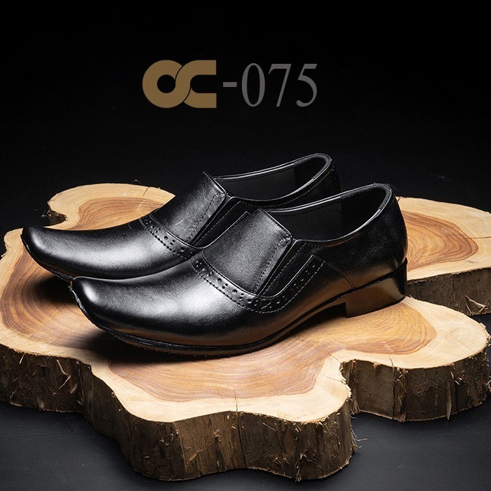 SEPATU FORMAL KANTORAN KULIT ASLI OC 075