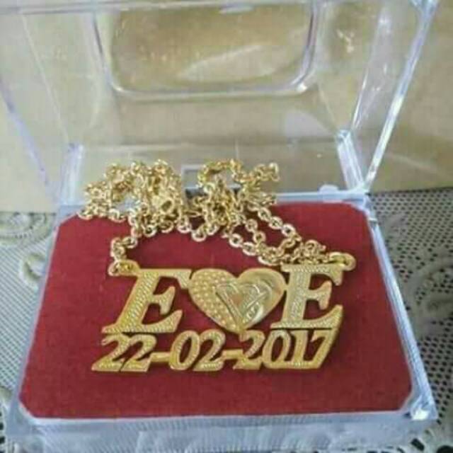 kalung nama inisial lapis emas