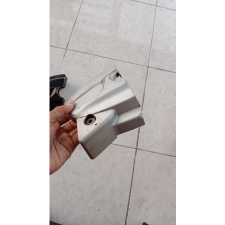 Tutup gir depan jupiter z