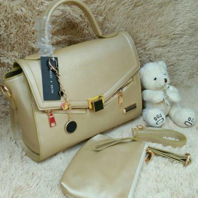 Tas Branded Charles n Keith CK Ashanty Resleting Warna Gold Emas
