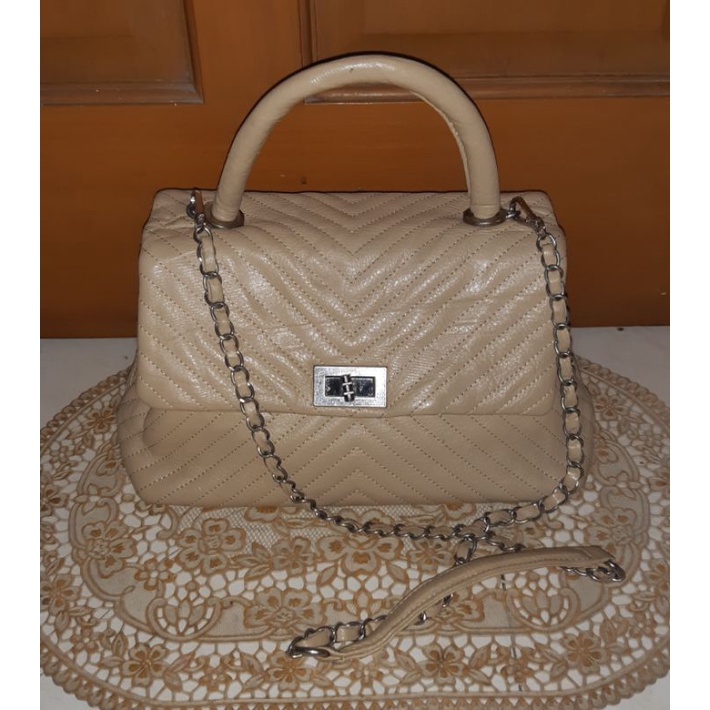 Ala Chanel preloved -SOLD-