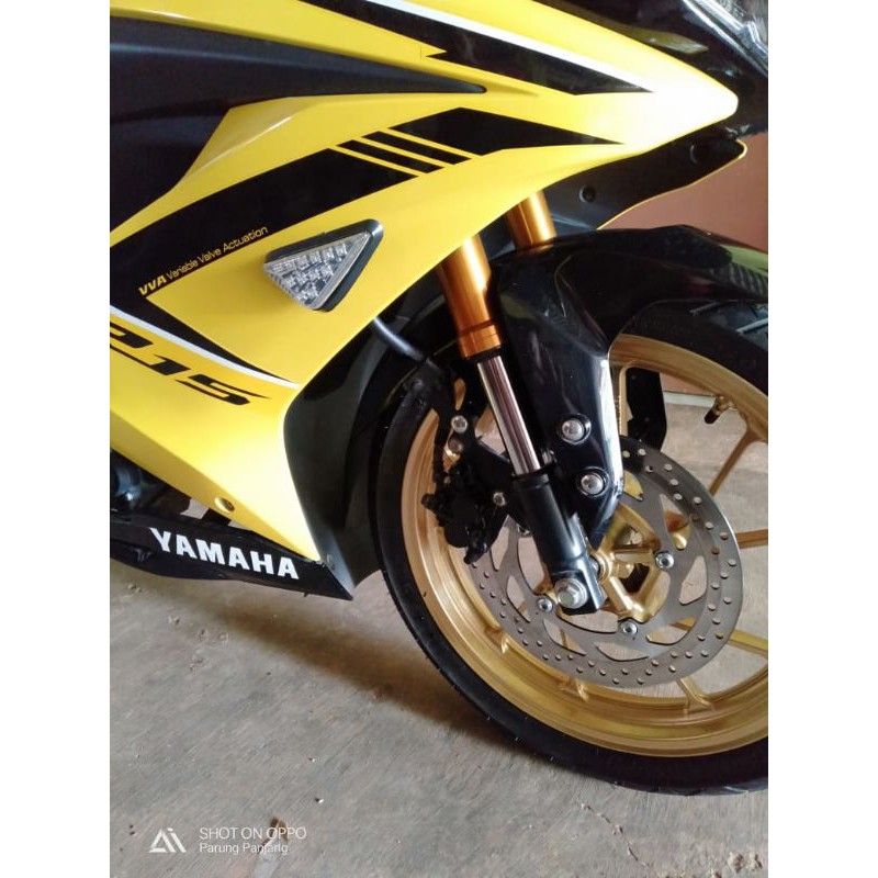 Sambungan Spakbor Sepakbor Depan R15 V3 Yamaha Aksesoris Variasi Custom