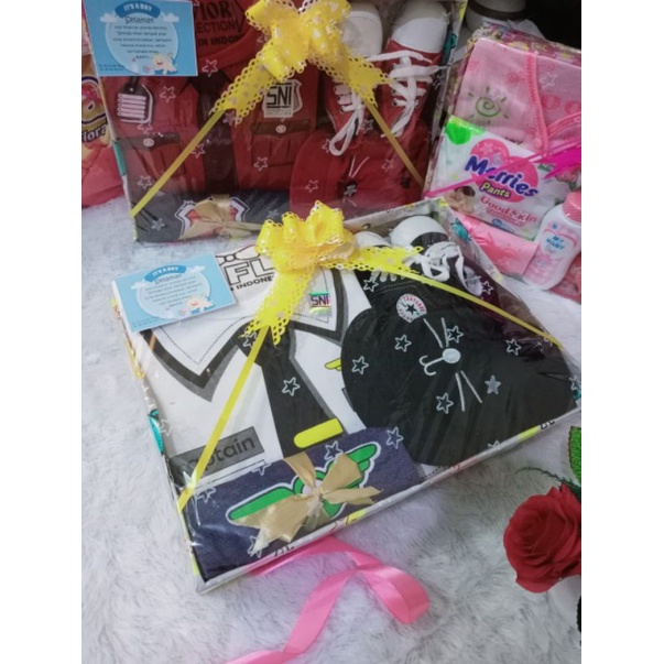 Hampers baby cwo set topi /Hadiah bayi/setelan sni bayi laki laki