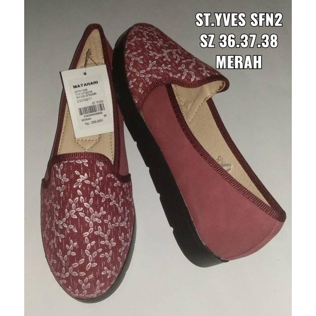 Sepatu st yves