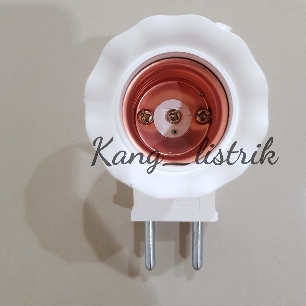 Fitting Lampu Colok + Saklar / Fitting Colok + Saklar Visero VPG111S
