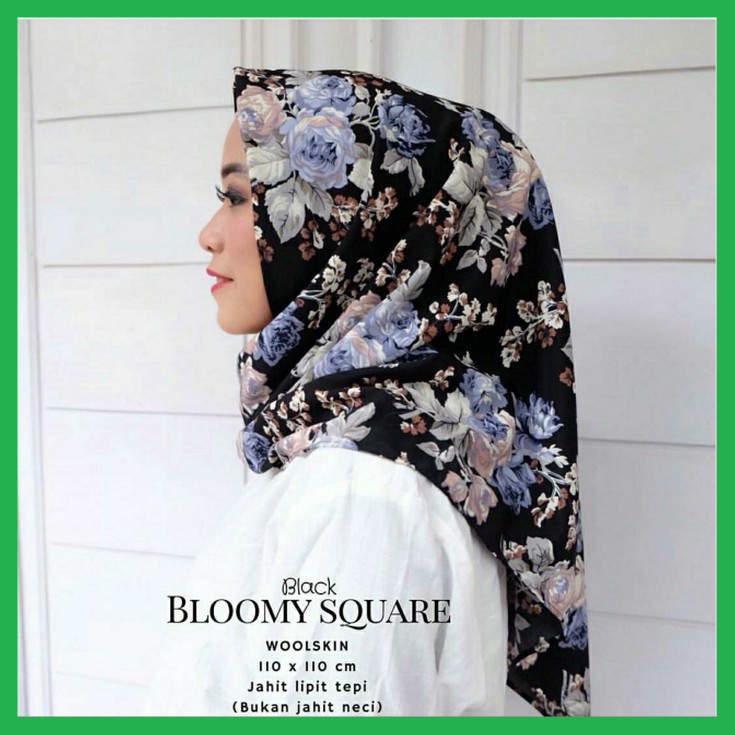 Segi Empat Bloomy Square Hijab 115 Motif Adem Bunga Max Monalisa Black Silver Pink MocaLate Maroon