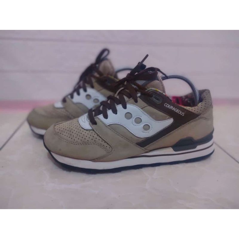 Sepatu Saucony Original Second