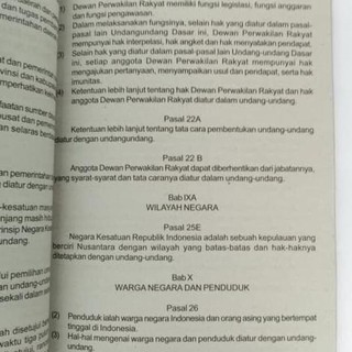  Buku  UUD  1945  Amandemen Lengkap Buku  Undang Undang 45 