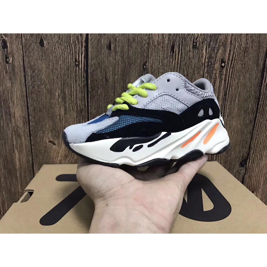 yeezy 700 toddler size