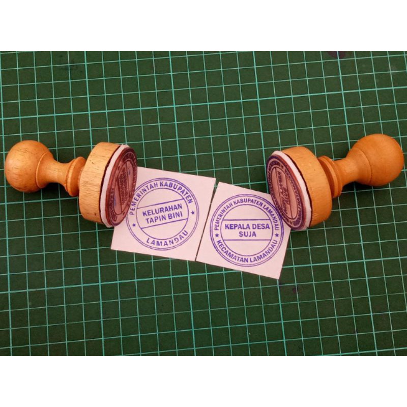 

Stempel Kayu Bulat D4