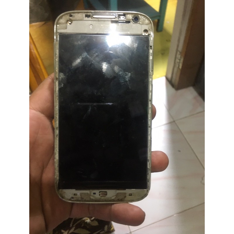 SAMSUNG S4 GT-I9500