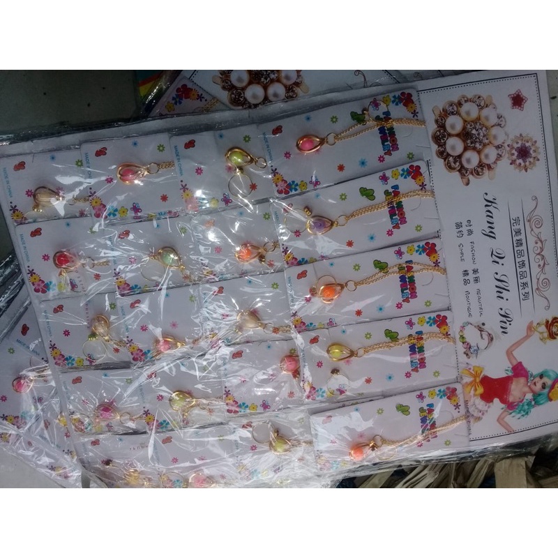 Kalung Mainan Anak Emas