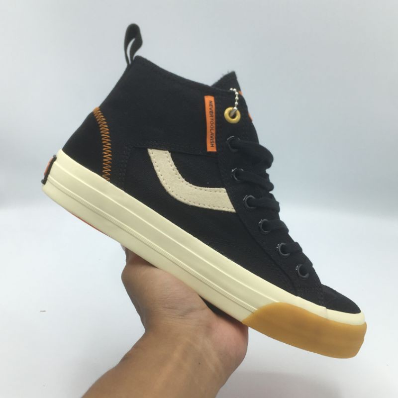 Ventela Noir NEVERTOOLAVISH High