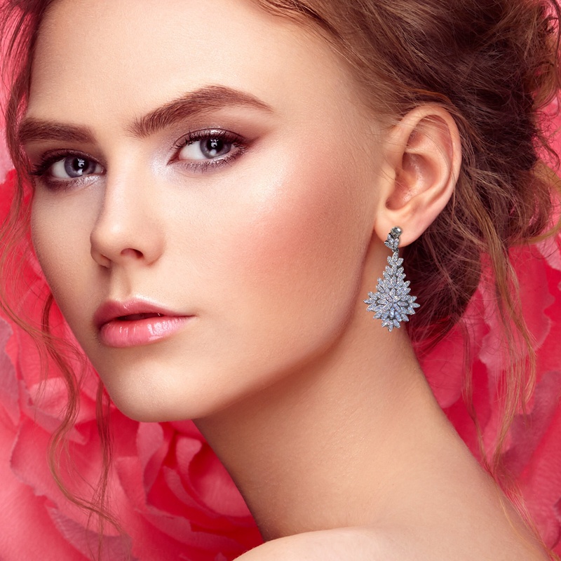 Anting Juntai Kristal Cubic Zircon Untuk Wanita