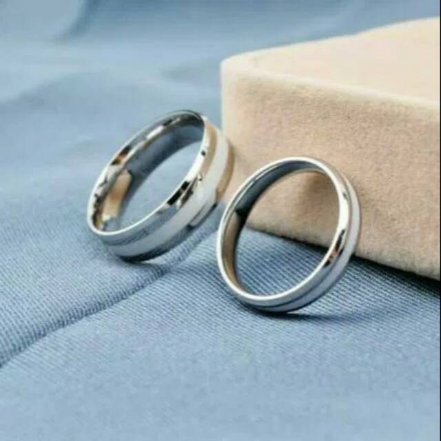 Cincin Kawin Tunangan Nikah Titanium Couple Model Pita + Box Crystal dan Ukir Nama