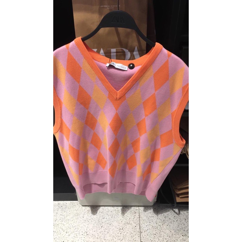 ZARA WOMAN AGRYLE KNIT VEST