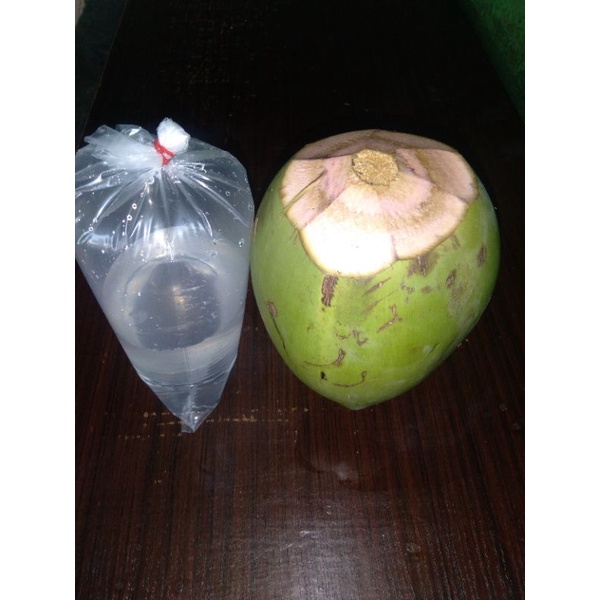 

air kelapa hijau (KHUSUS)