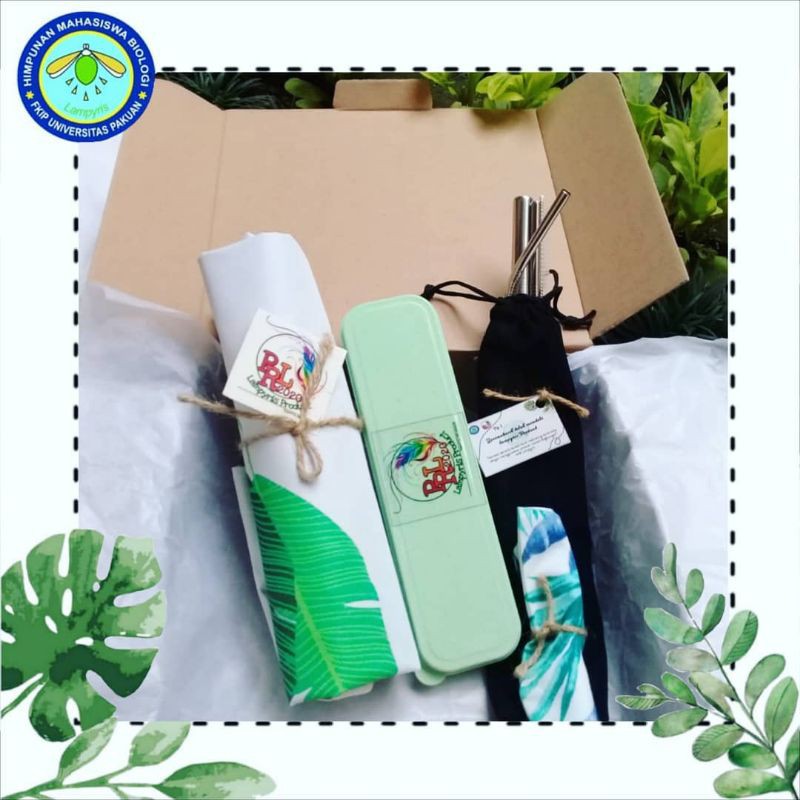 An Eco-Friendly Hampers (Filum Amphibi)