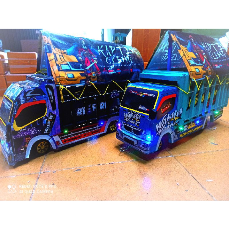 Truk OLENG Jumbo 55 CM MINIATUR TRUK KAYU MURAH  BISA Oleng Belok full lampu dan terpal trek