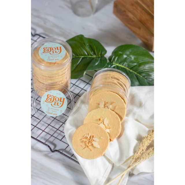 

ALMOND CRISPY CHEESE
