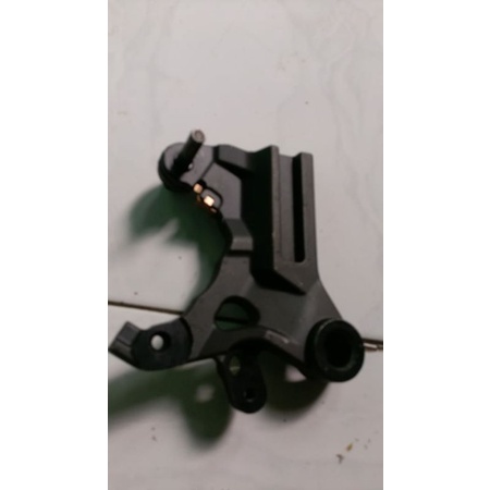 Breaket Kaliper  belakang R25