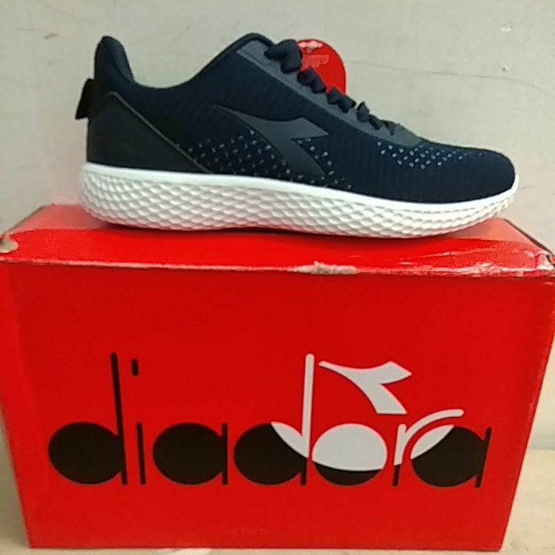 DIADORA CORIN MAN DIAX21F0421 NAVY PRODUK ORIGINAL SIZE 39